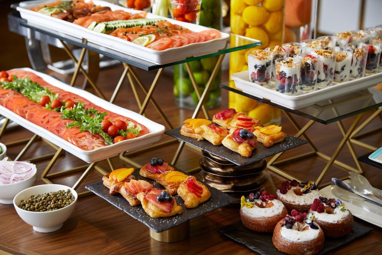 The London West Hollywood At Beverly Hills Экстерьер фото A buffet